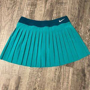 NIKE Women's Victory Tennis Skort 13"